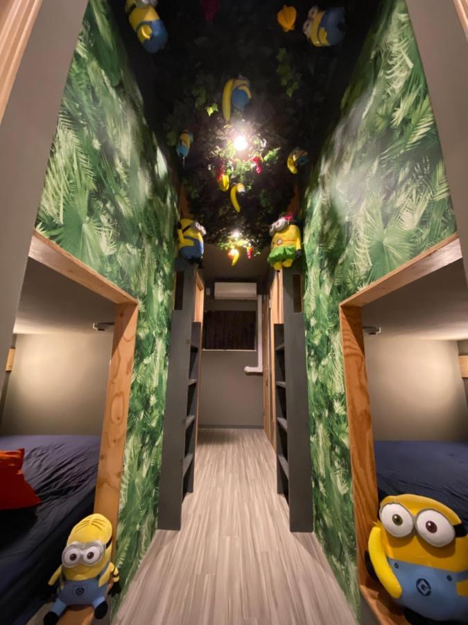 Hotel Jungle Fun Fun Осака Екстериор снимка