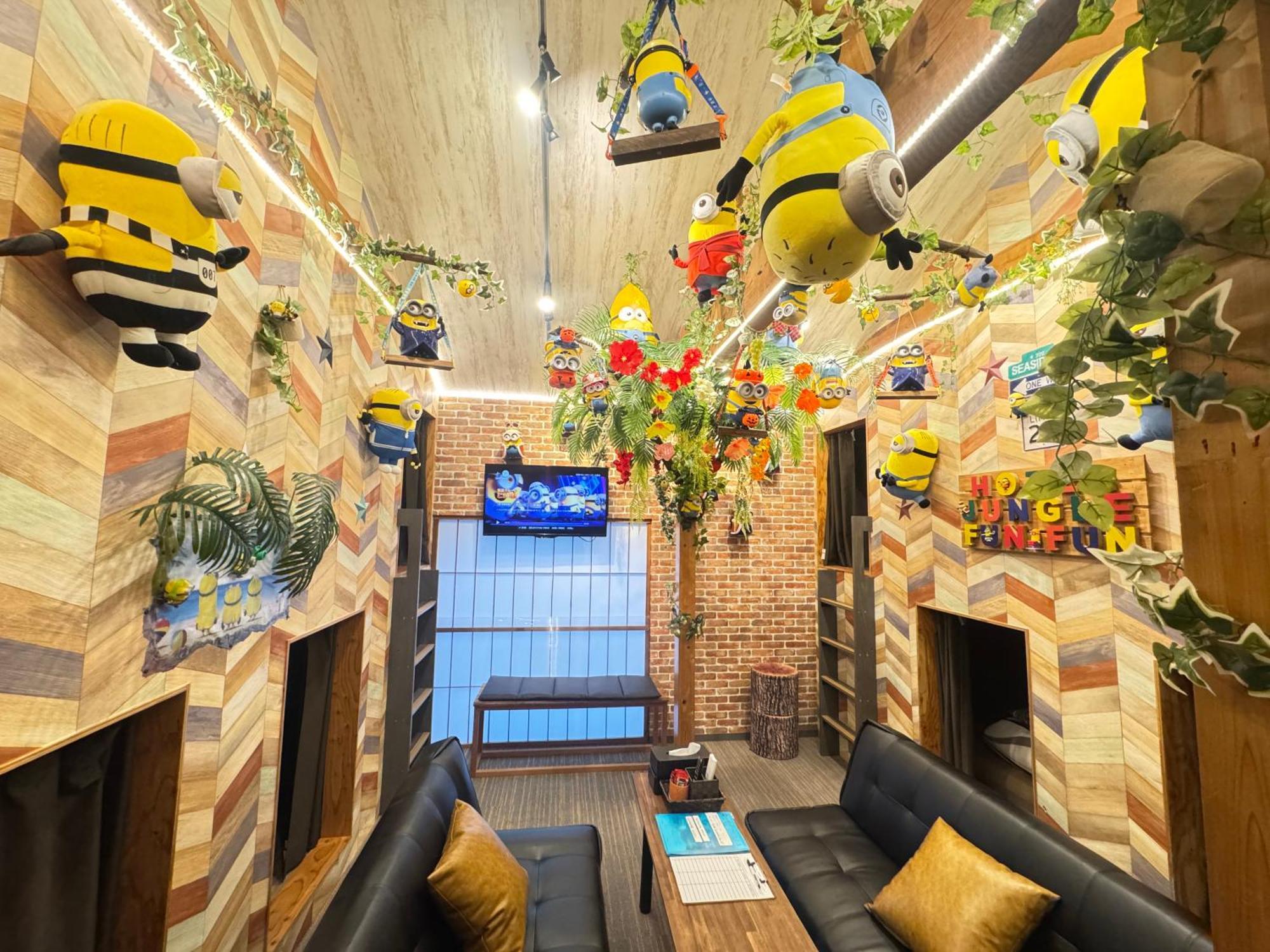 Hotel Jungle Fun Fun Осака Екстериор снимка